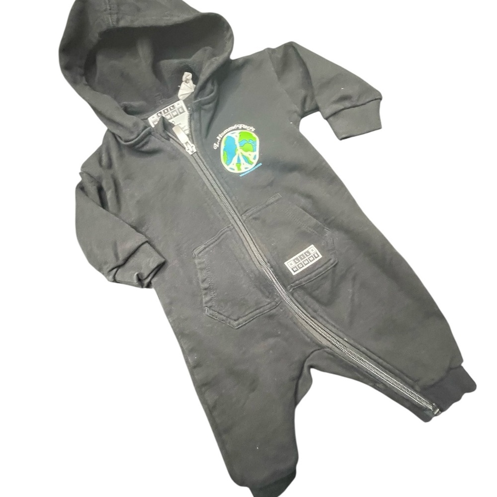 Lil Homme Black Kids One Piece with Peace Patch 3/6months